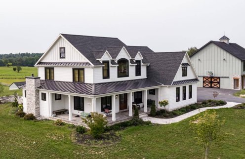 Gloss Black Standing Seam Roofing