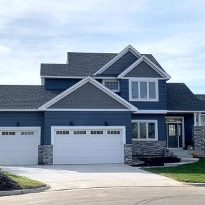 classic-blue-charcoal-gray-sidewall-glacier-white-tr